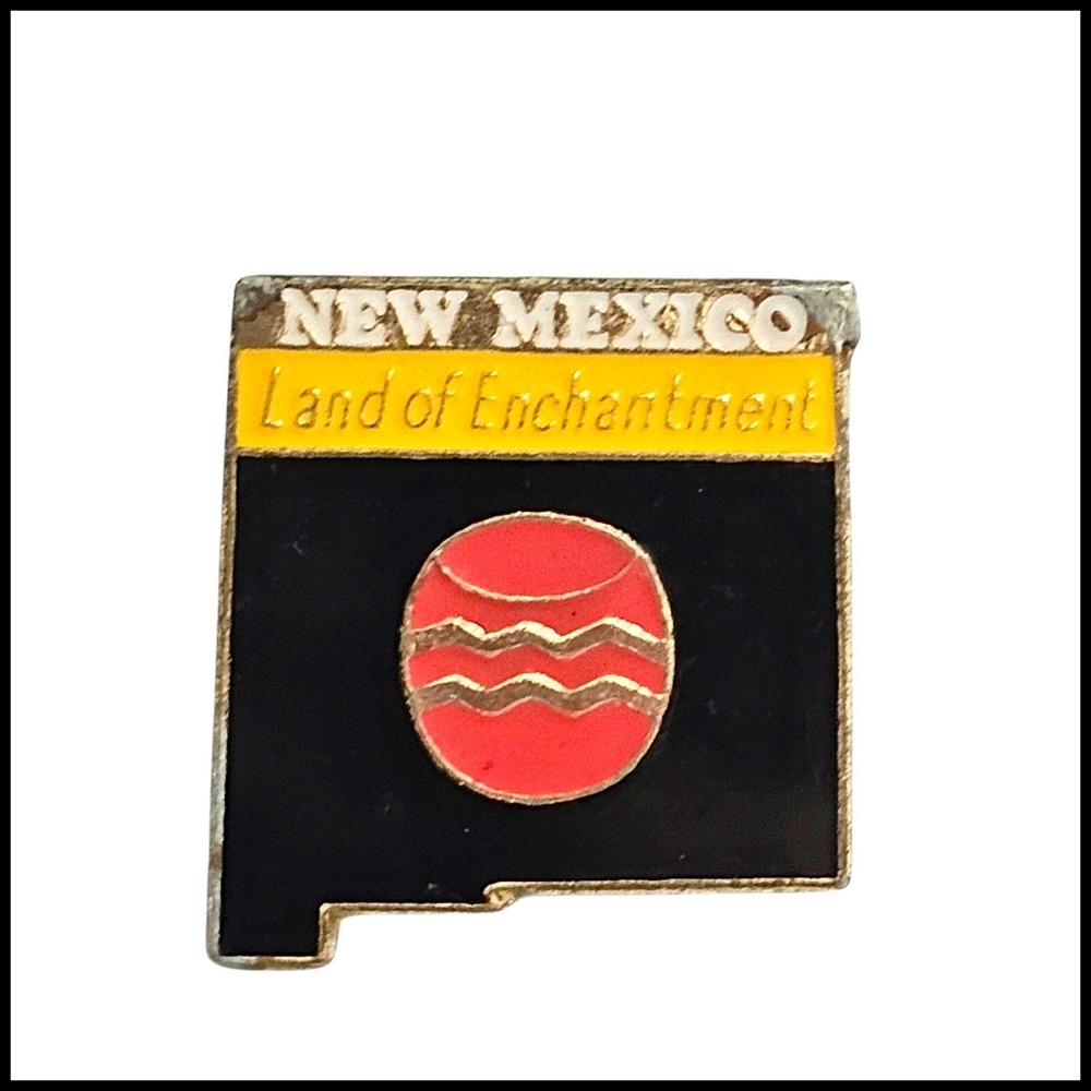New Mexico Land of Enchantment Souvenir Travel Collectible Pin